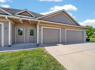2702 NE Oak Dr Unit 8, Ankeny, IA 50021