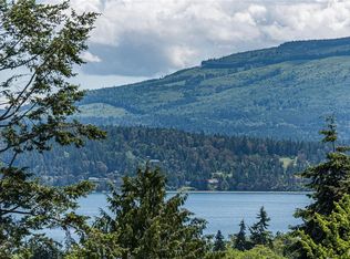 999 Sailors Ln, Sequim, WA 98382