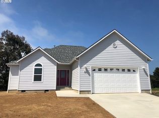 810 Spyglass Dr SW, Bandon, OR 97411