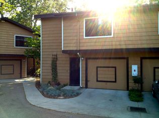 1240 E Yanonali St APT B, Santa Barbara, CA 93103
