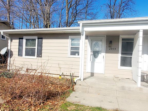 2nd image of 2949 Okemos Dr SE #2949