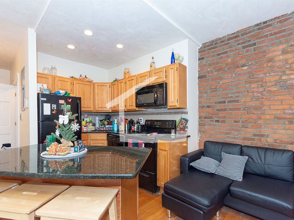 1122 Commonwealth Ave. #2 Boston (Allston) Unit Photo 16