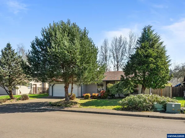 1170 SW Goucher St, McMinnville, OR 97128