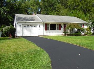172 7th St, Columbiana, OH 44408