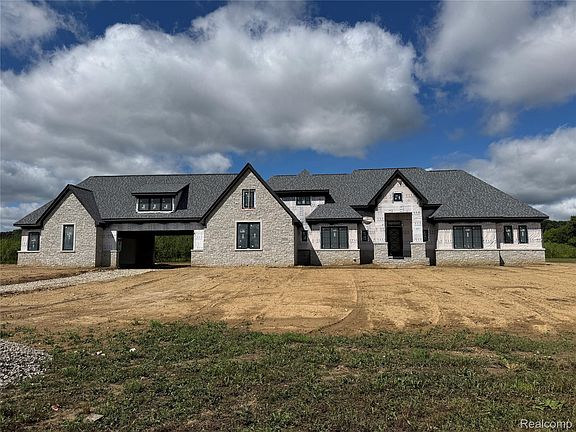 5th image of 70413 Renata Ct