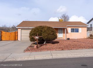 116 W Gladden Dr, Farmington, NM 87401