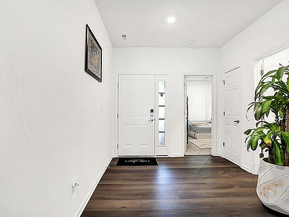 4th image of 2795 Lanai Ln