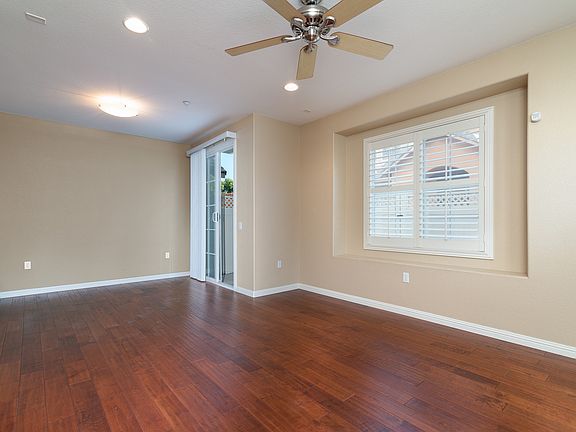 4th image of 215 River Park Dr Unit 18