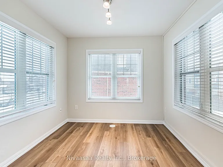 18 Betterton Cres — Photo 18