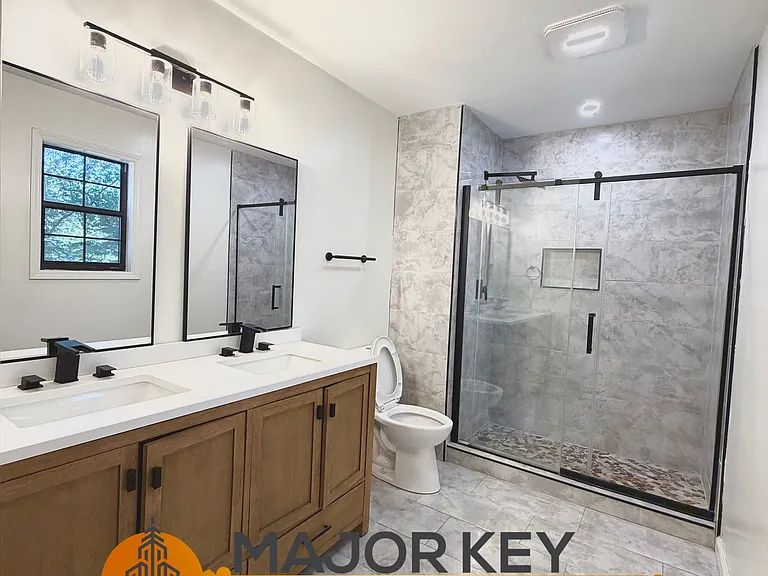 4555 Sugarloaf Pkwy — Photo 29