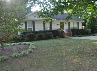 3777 Poe Dr, Vestavia, AL 35223