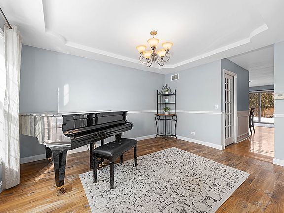 5th image of 13129 Brooklands Ln