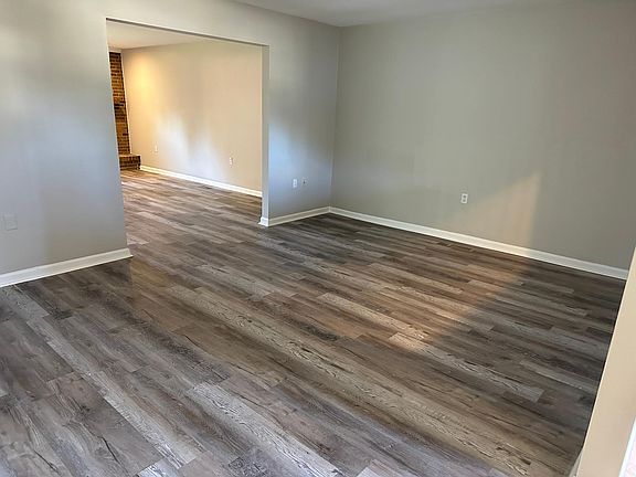 4th image of 7733 Essington Cir