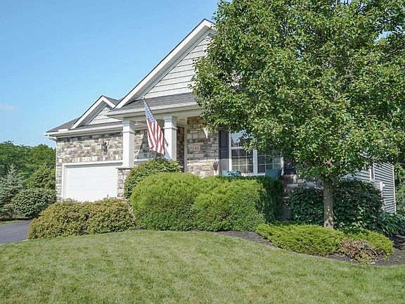 4th image of 61 Winding Valley Dr