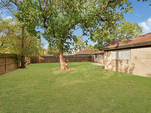 5th image of 15907 Timber Valley Dr