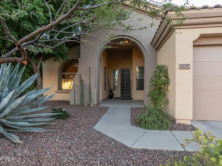 1537 W Spirit Dr — Photo 7