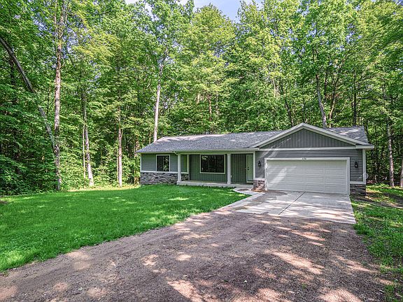 2nd image of 2138 Oak Burr Ln