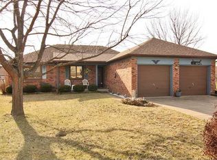 3639 Country Walk Cir, Indianapolis, IN