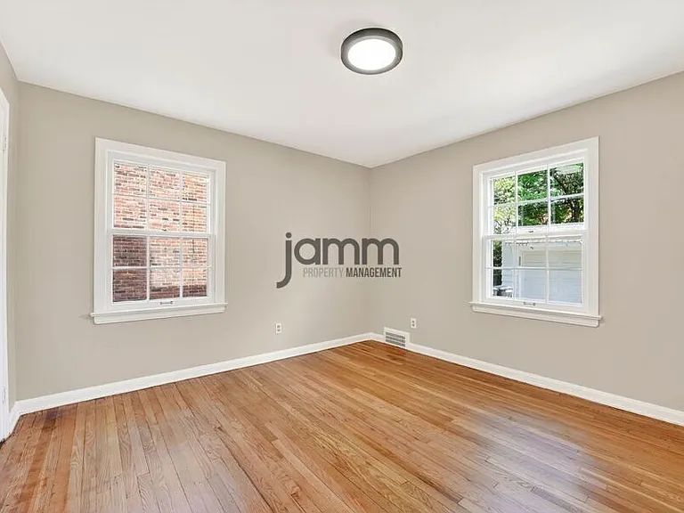 19239 Winslow Rd — Photo 11