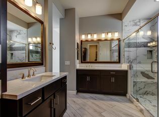 87 E Camellia Way, Queen Creek, AZ 85140