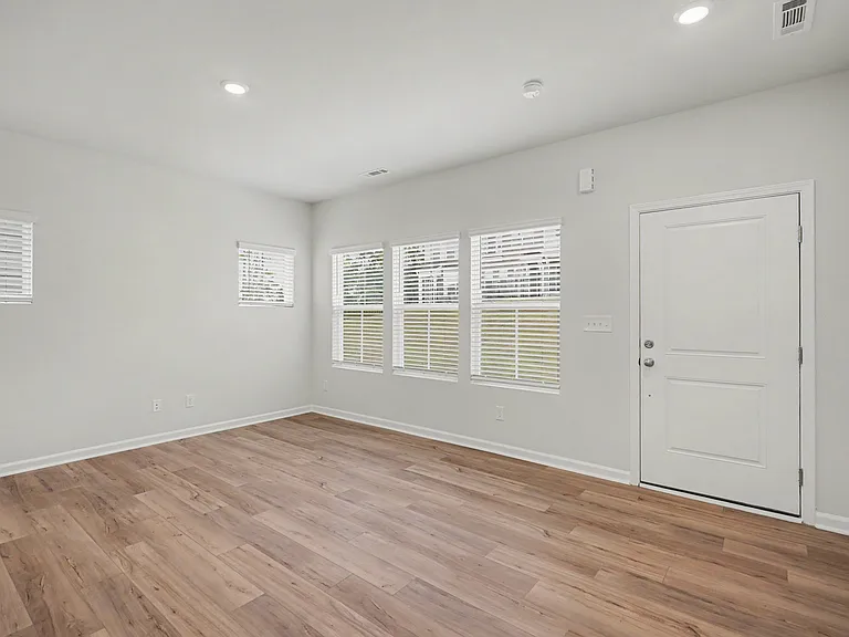140 Silver Fir Ln — Photo 4