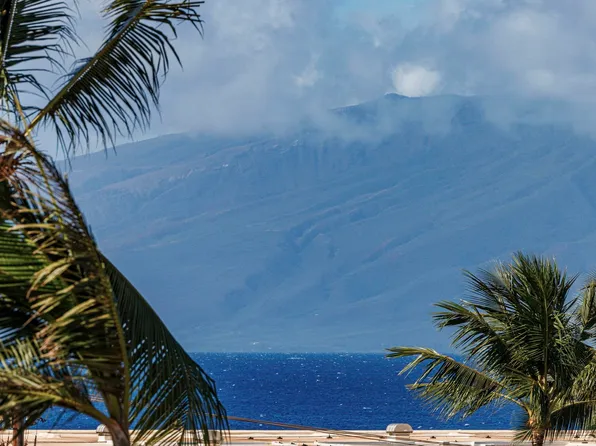 3740 Lower Honoapiilani Rd APT C205, Lahaina, HI 96761