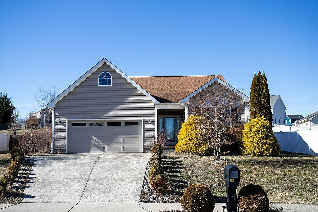 11 Willard Ct, Stuarts Draft, VA 24477 Zillow