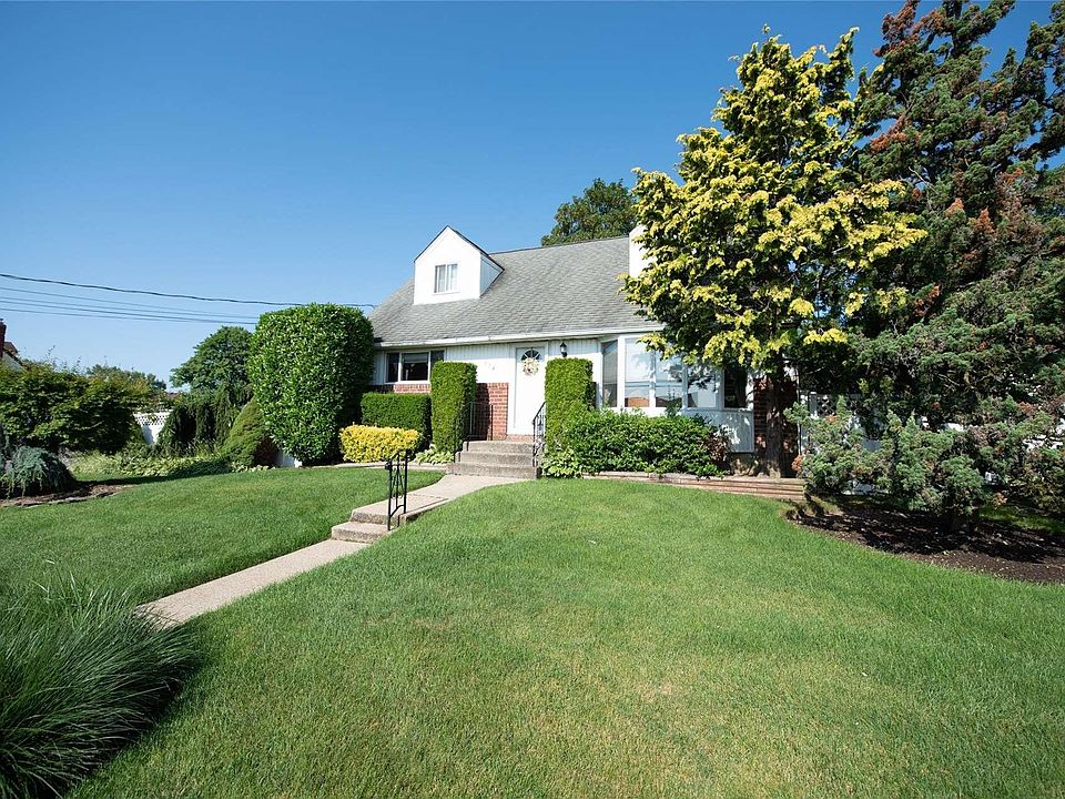 1st image of 174 Burlington Avenue
