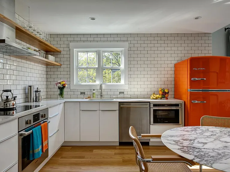 52 W Russell St #3 — Photo 5