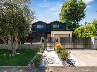 5517 Allott Ave, Van Nuys, CA 91401