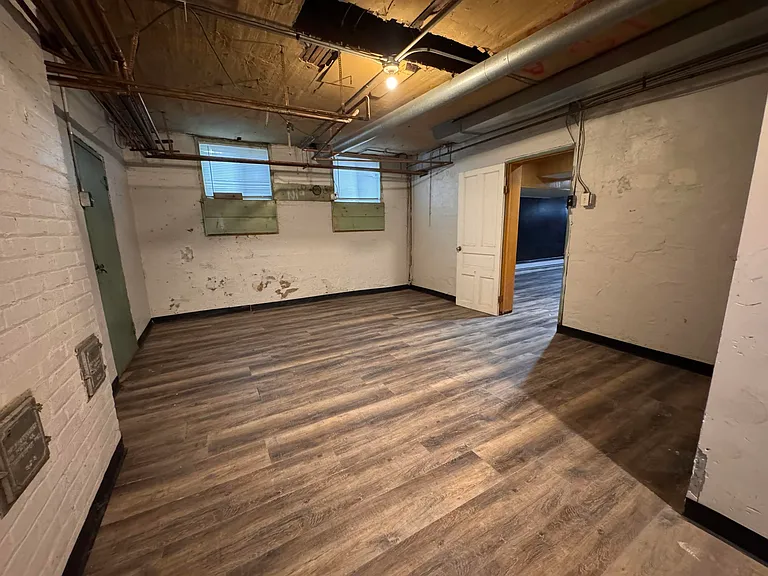 216 W Main St #1 — Photo 27
