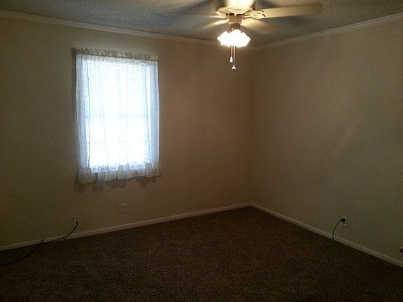 5th image of 109 Marion St