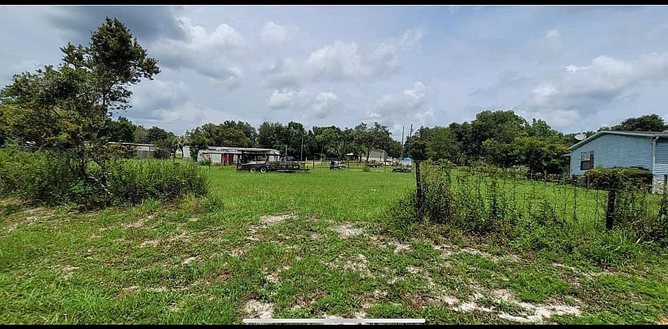 1st image of Pine Dr