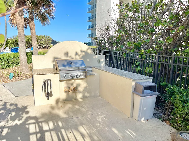 5420 N Ocean Dr #906 — Photo 46
