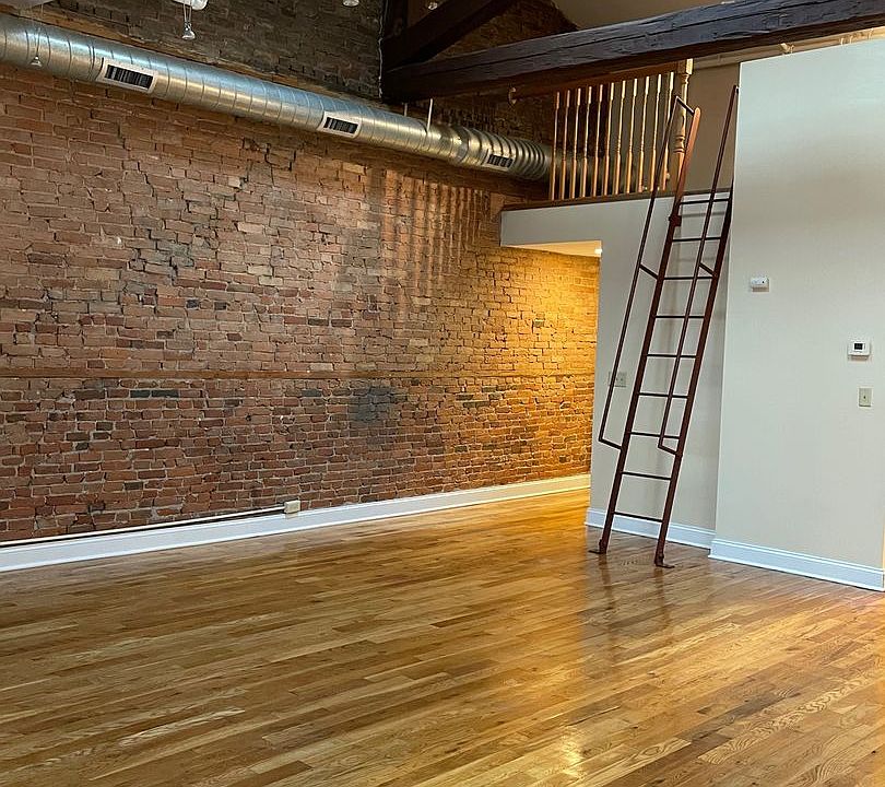1st image of 122-126 E Genesee St #124-2C