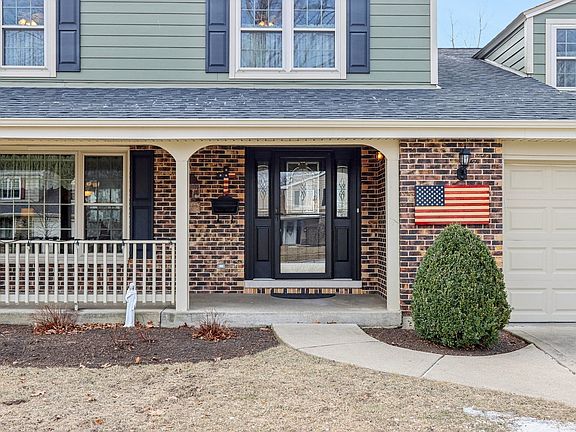 4th image of 125 E Russet Way
