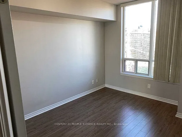 3504 Hurontario St #2309 — Photo 18
