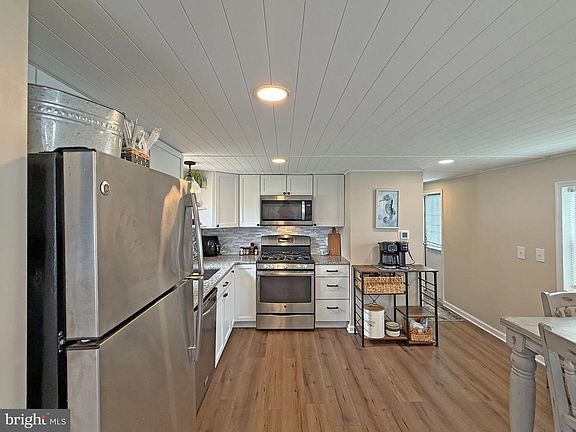 5th image of 9 Baybreeze Rd #C-37