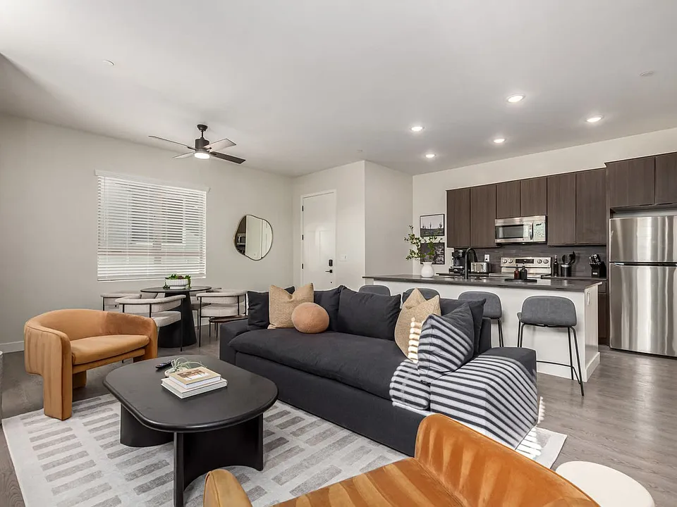 6249 E Pinnacle Vista Dr #ID1558671P