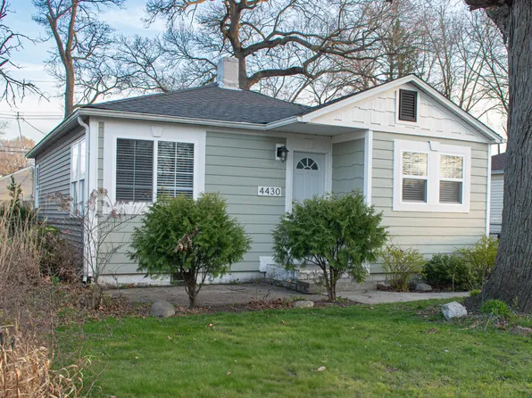 4430 Cosner Ave, Lake Station, IN 46405