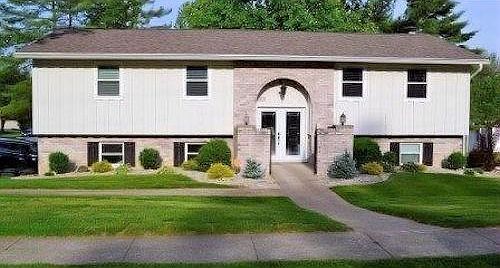 1st image of 5472 Sir Lancelot Ln