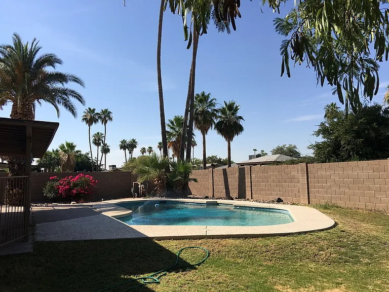 1933 E Apollo Ave — Photo 19