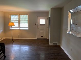6041 Edmund St, Philadelphia, PA 19135