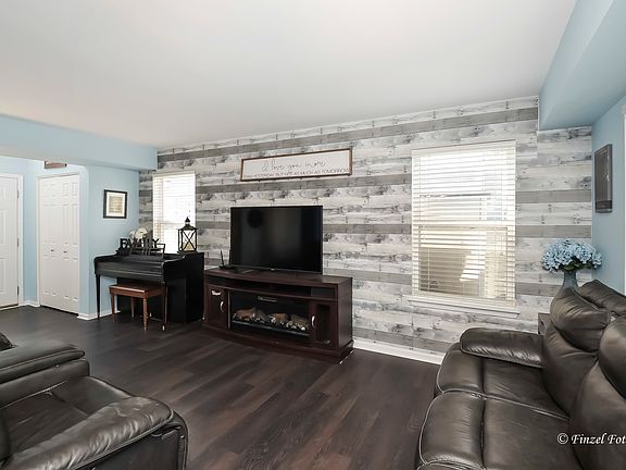 3rd image of 494 Richard Brown Blvd Unit 494