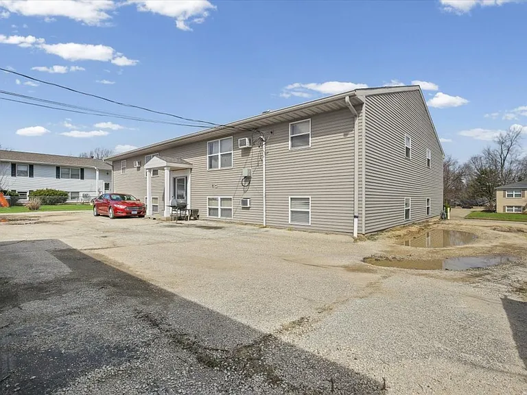 321 Riley Dr — Photo 18