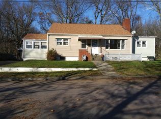 6 Springhill St, Fairhaven, MA 02719