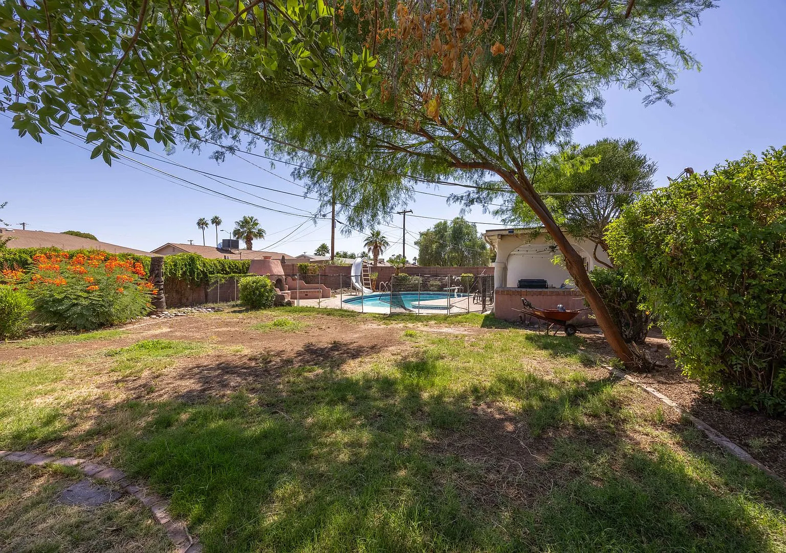 Great Scottsdale Location — Photo 4