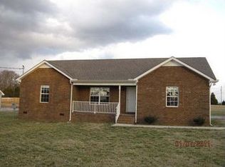 4595 Smiley Rd, Chapel Hill, TN 37034