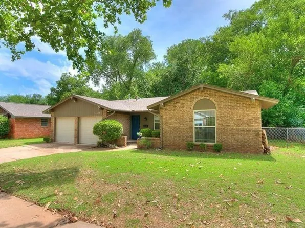 1024 Washington St, Edmond, OK 73034
