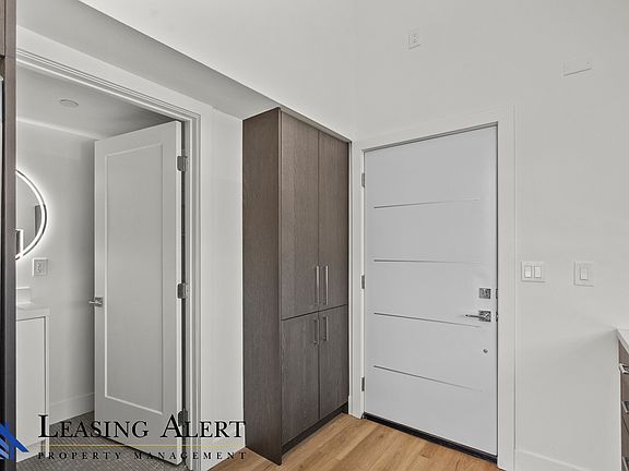 5th image of 5617 Klump Ave #201